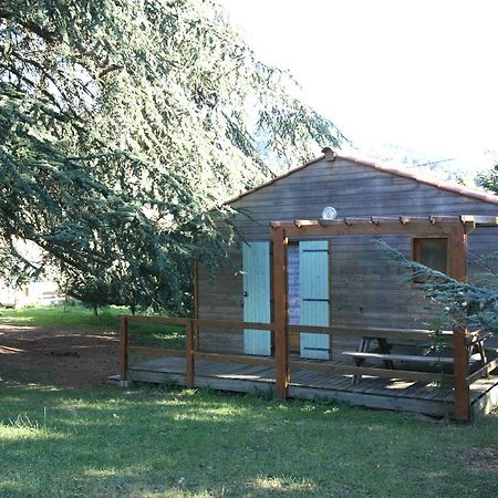 Les Chalets Du Domaine Des Soyeux Saint-Julien-Molin-Molette Экстерьер фото